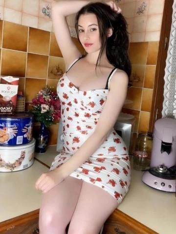 Илона Аппетитная Брюнетка фото 3